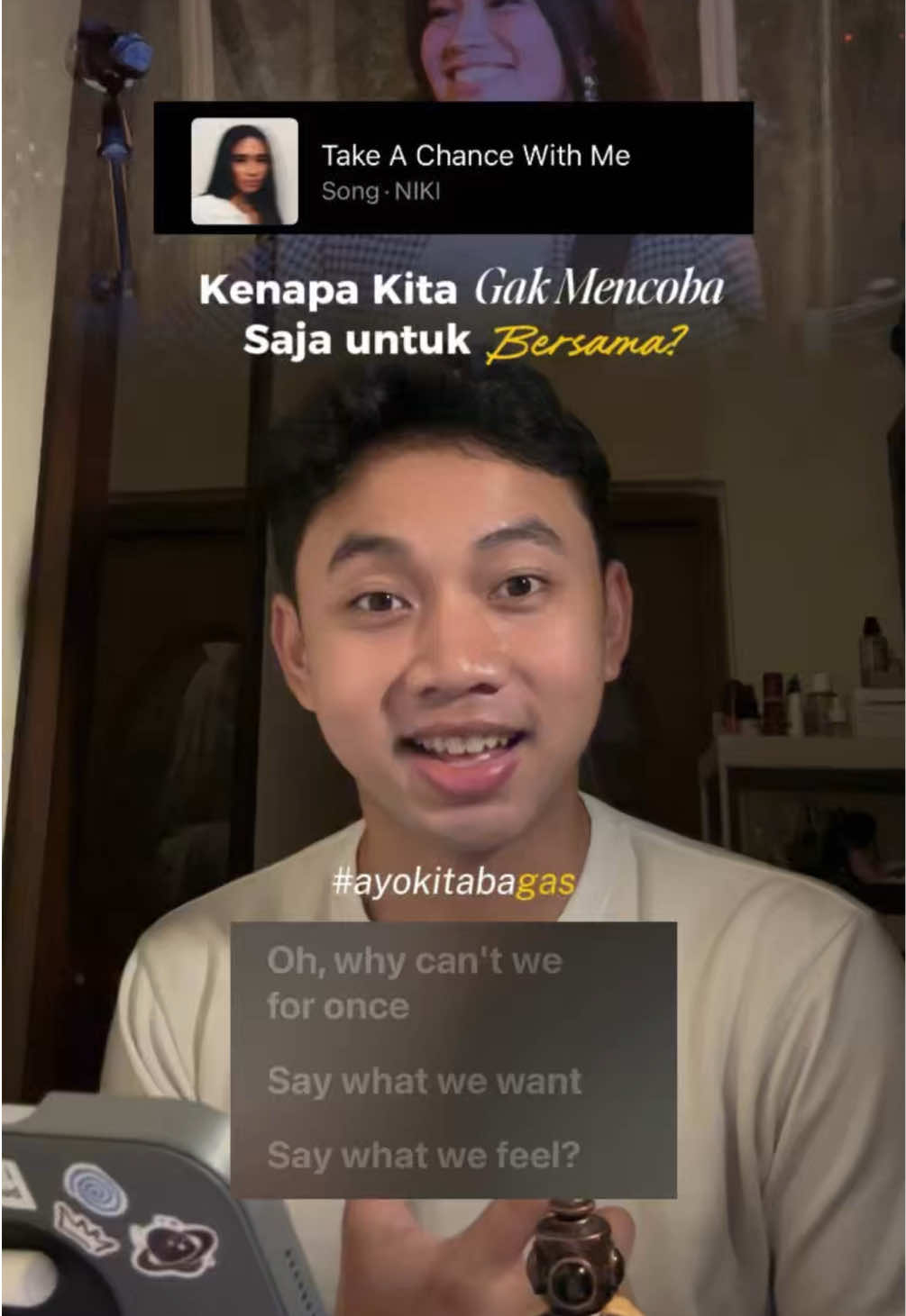 lagu 'Take A Chance With Me' ini emang paling cocok buat kalian pake untuk ngekodein doi ya 😄🫡 ada yang relate kah?...