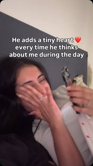 Just long distance relationship things 🥺 . . . . . #longdistancerelationship #3amthoughts #coupletips #couplegoals #LDR