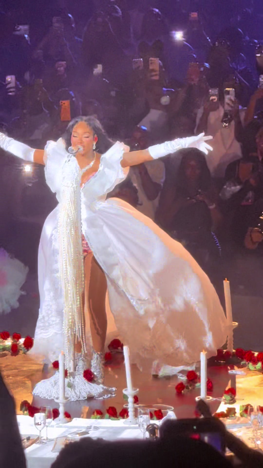 Over it…Still Over it…Finally Over it #summerwalker #overittour #statefarmarena #finallyoverit