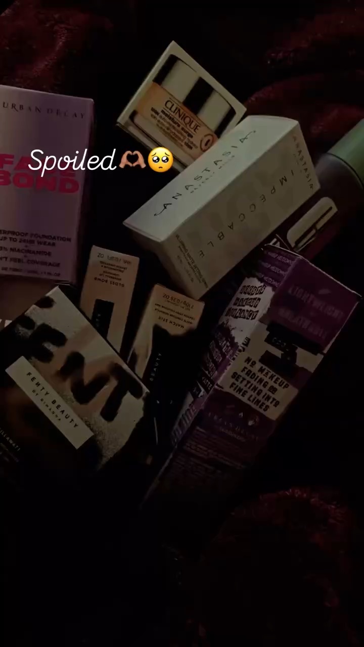 I am a Makeup girly !!