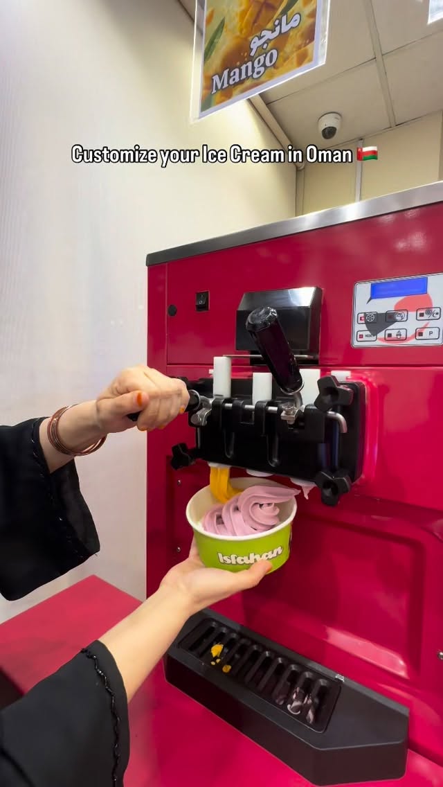 Customized Ice Cream in Oman 🇴🇲 At @isfahanicecreamct #muscatoman #omanbloggers #reels #foryou #oman