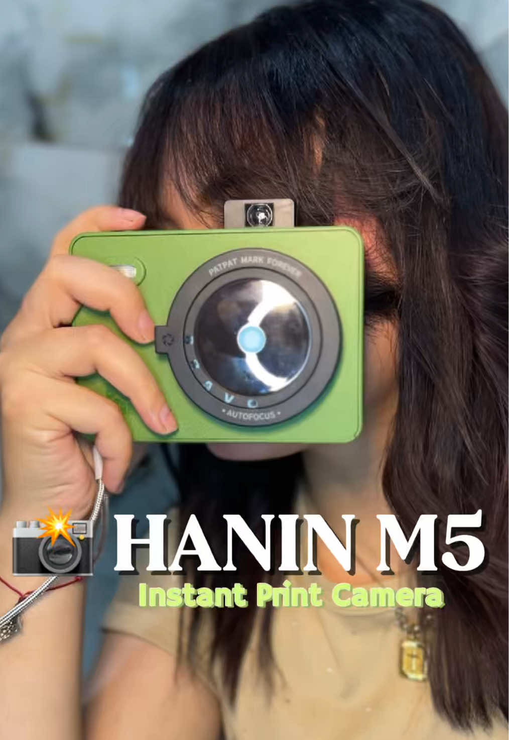 Probando mi nueva cámara instantánea Hanin M5S y quedé enamorada 💚📸 Es súper fácil de usar, tiene un estilo retro g...