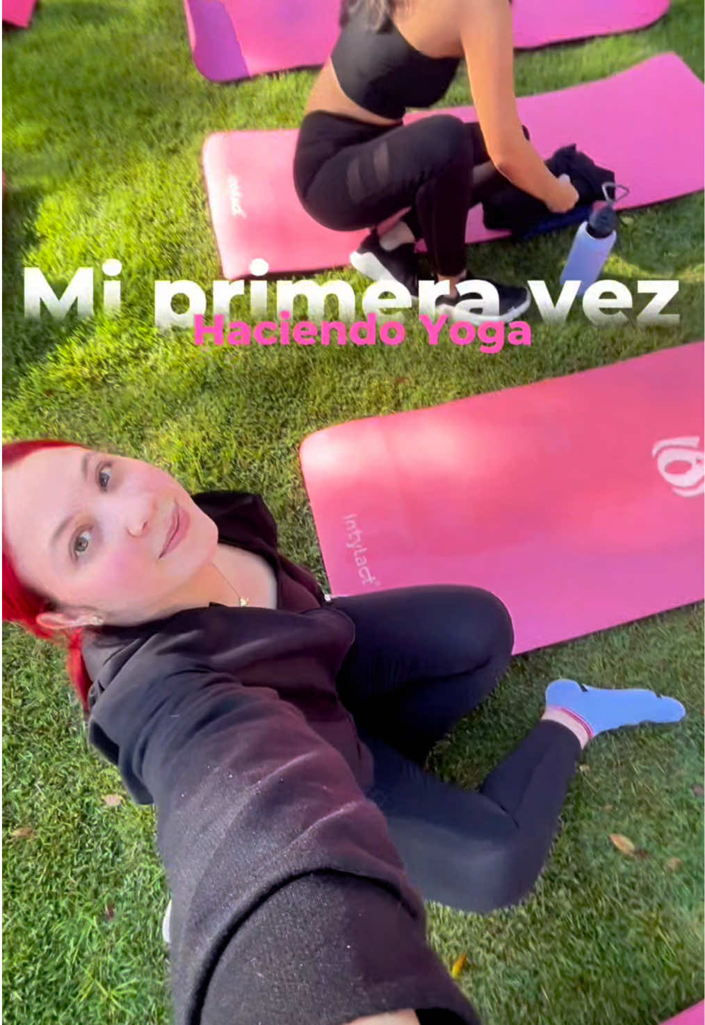 Mi primera vez haciendo yoga y solo diré que el equilibrio me abandonó un par de veces😅 Un día de puro bienestar en...