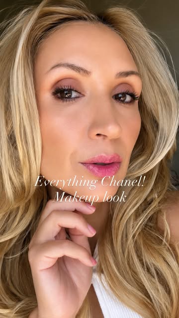 ✨ Makeup that enhances instead of hides. ✨ At 44, I’ve learned that the right makeup isn’t about covering your skin—i...