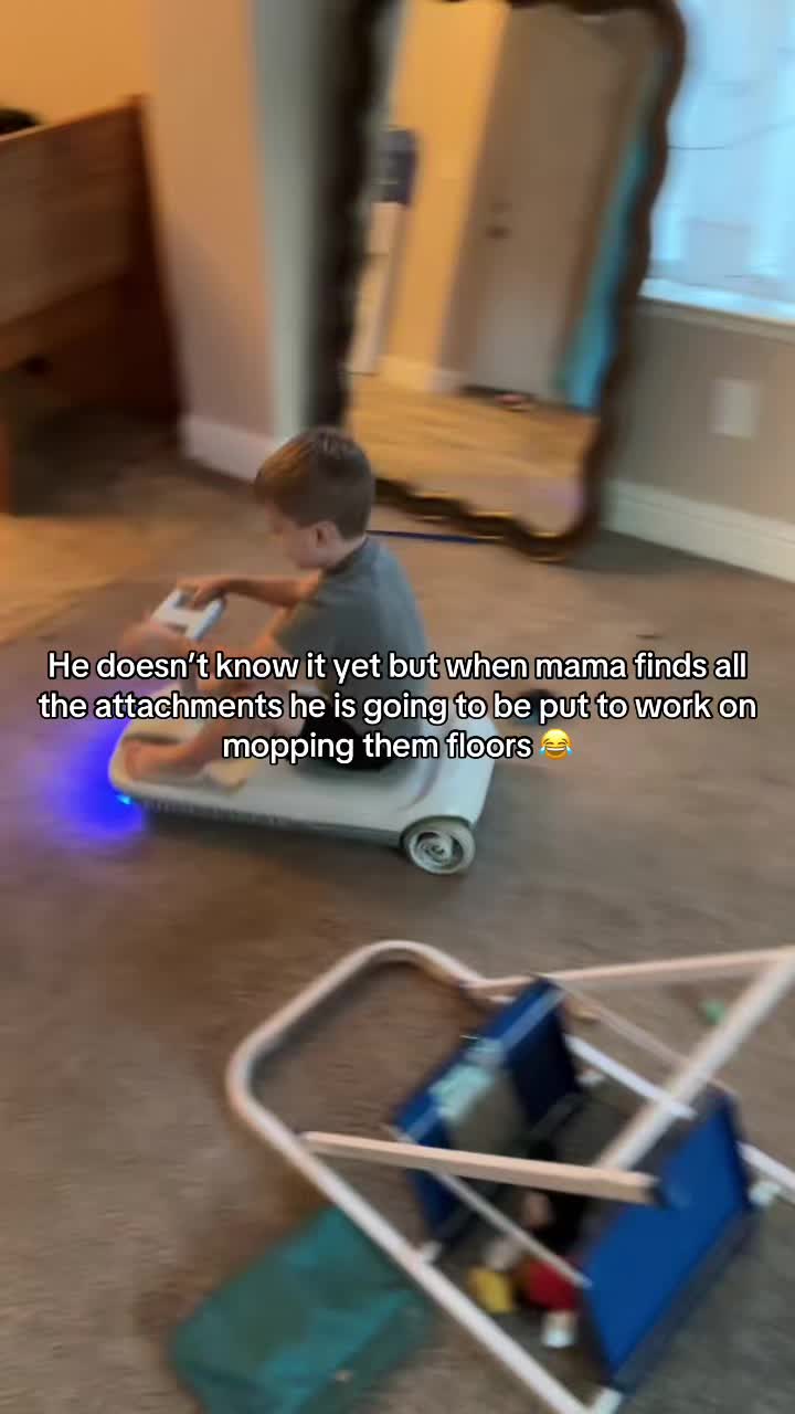 #toddlersoftiktok #momsoftiktok #hedoesntknowityet #fypviral #fyf