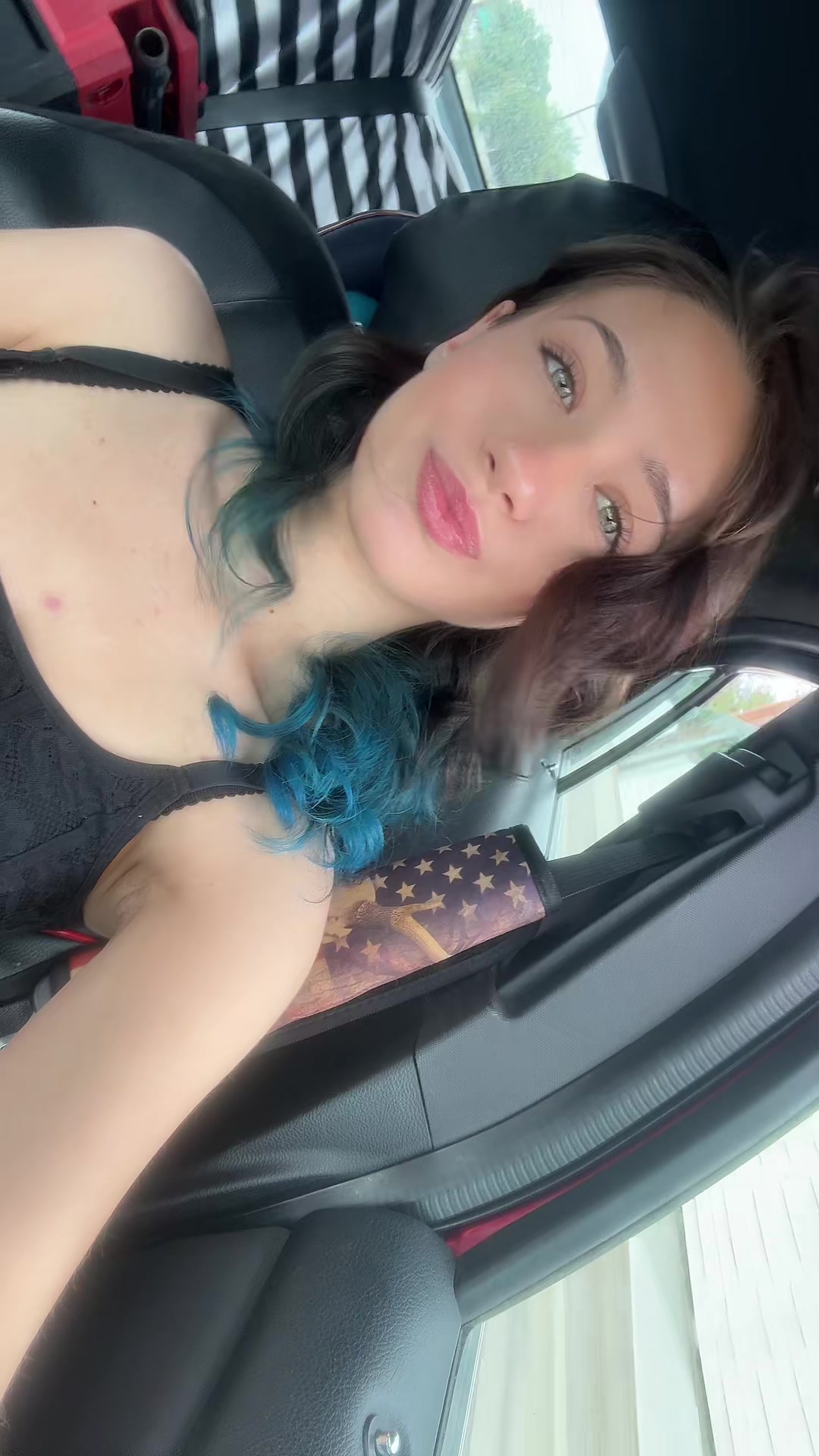 Haven’t posted in a min 🤷🏻‍♀️ but new hair color 🩵 #fypp #likencomment #lypsnc #newhairstyle #follow
