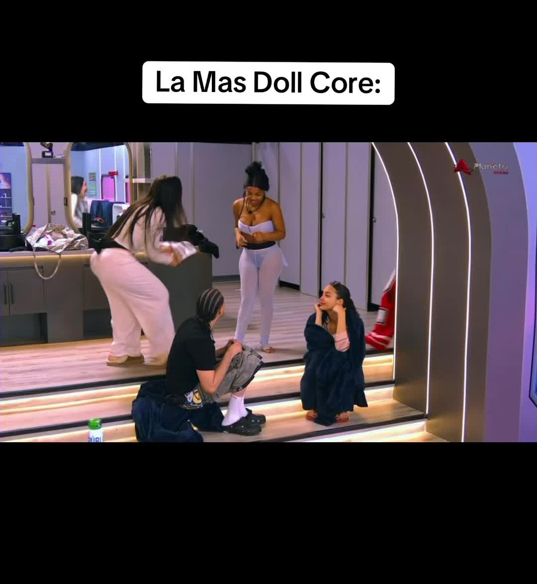 Que cura con La Doll😂😂😂🔥 #fyp #paratiiiiiiiiiiiiiiiiiiiiiiiiiiiiiii #planetaalofoke #lasmasdoll