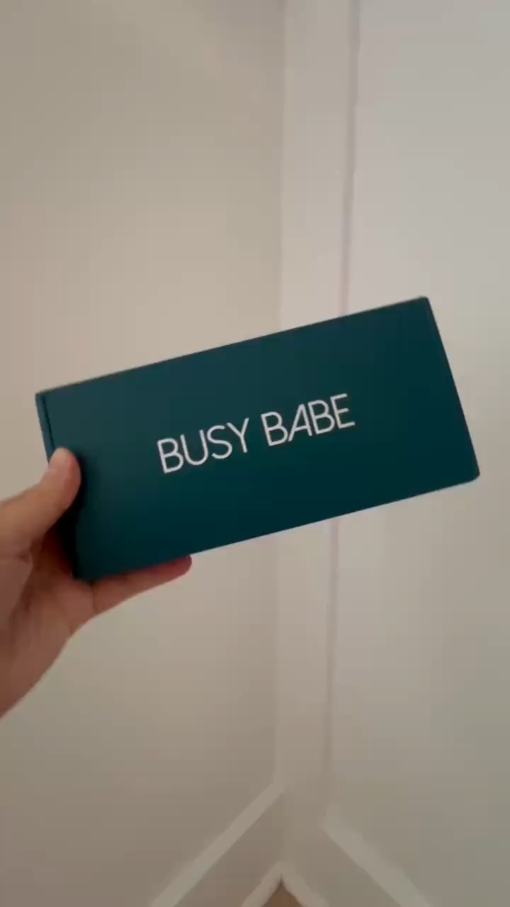 Busy Babe Tan