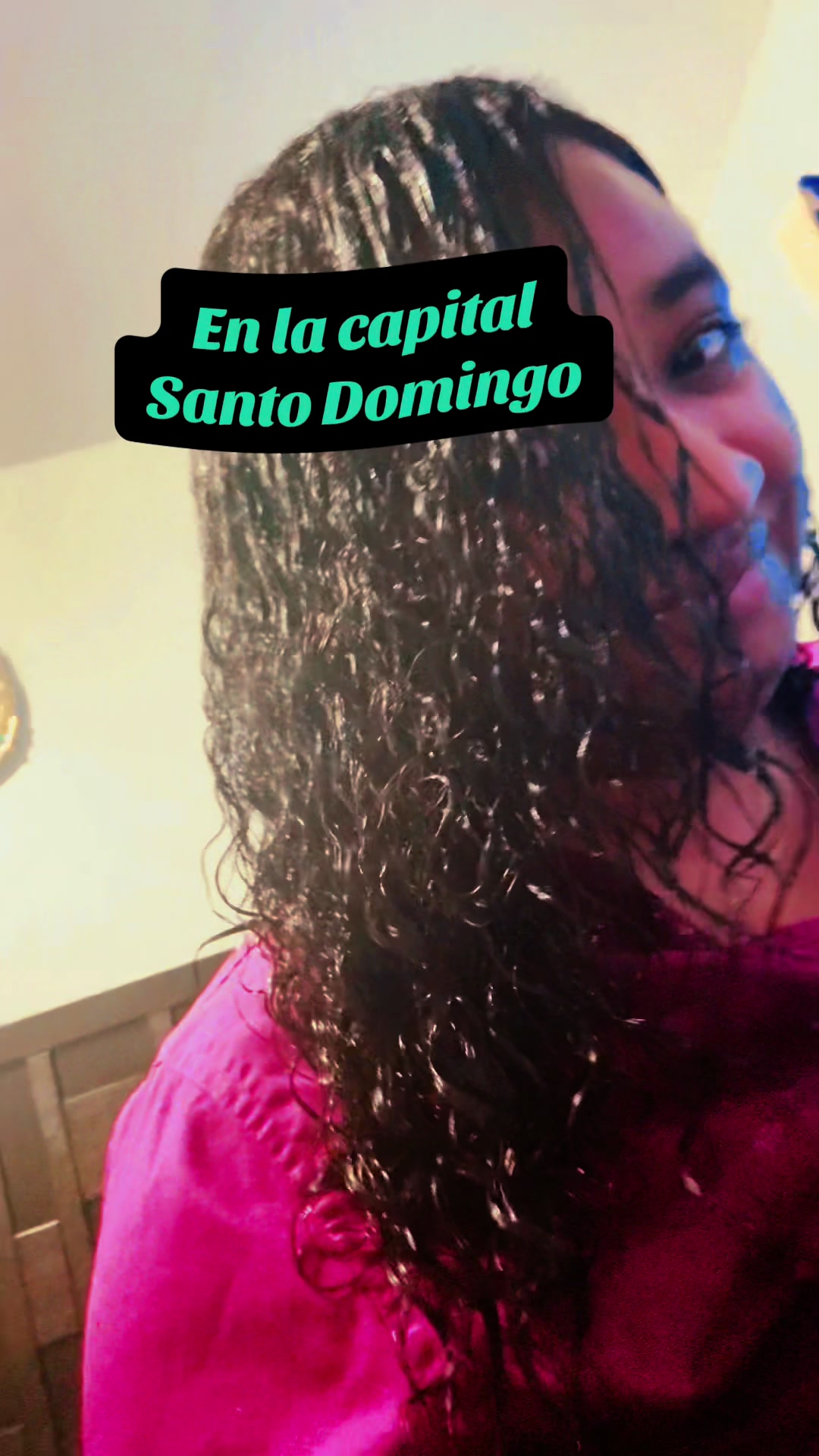 Morena soy, oh hijas de Jerusalén, pero codiciableComo las tiendas de Cedar,Como las cortinas de Salomón. Cantares 1:...