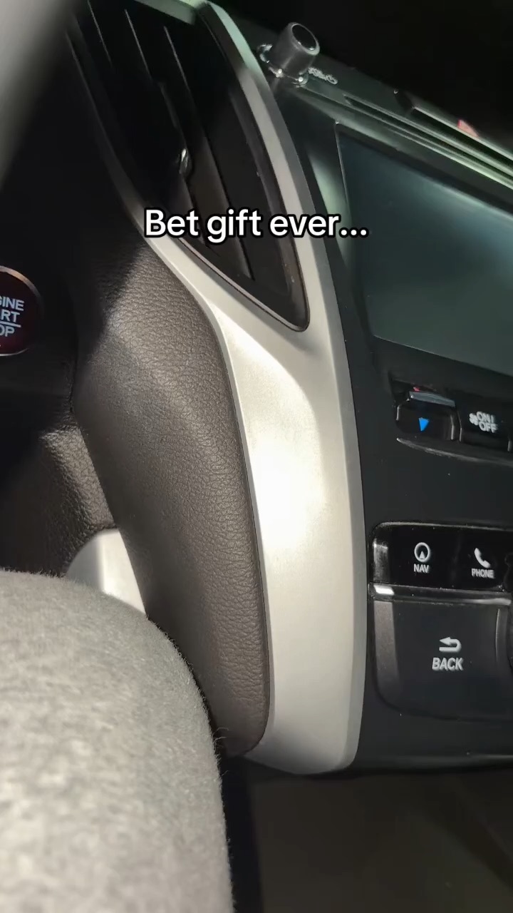 car snowman
