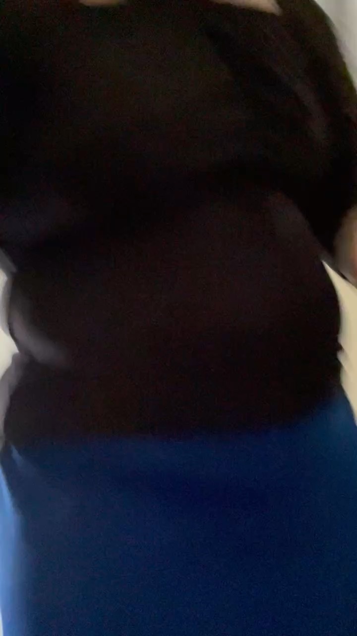 Try On Blue Skirt