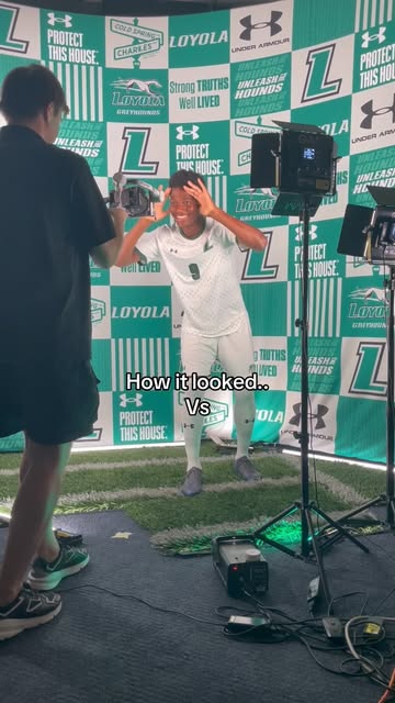 How did it turn out? Let me know in the comments👇🏾 Credits @vanyoqcom #athlete #ncaa #mediaday