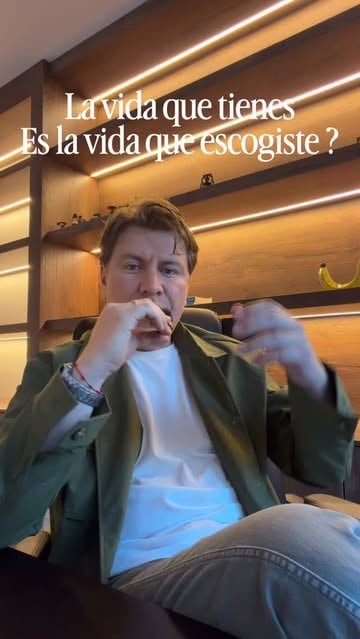La vida que tienes la escogiste tú, puede ser que alguien eligió por ti, pregúntate las creencias que tienes son tuyas ?
