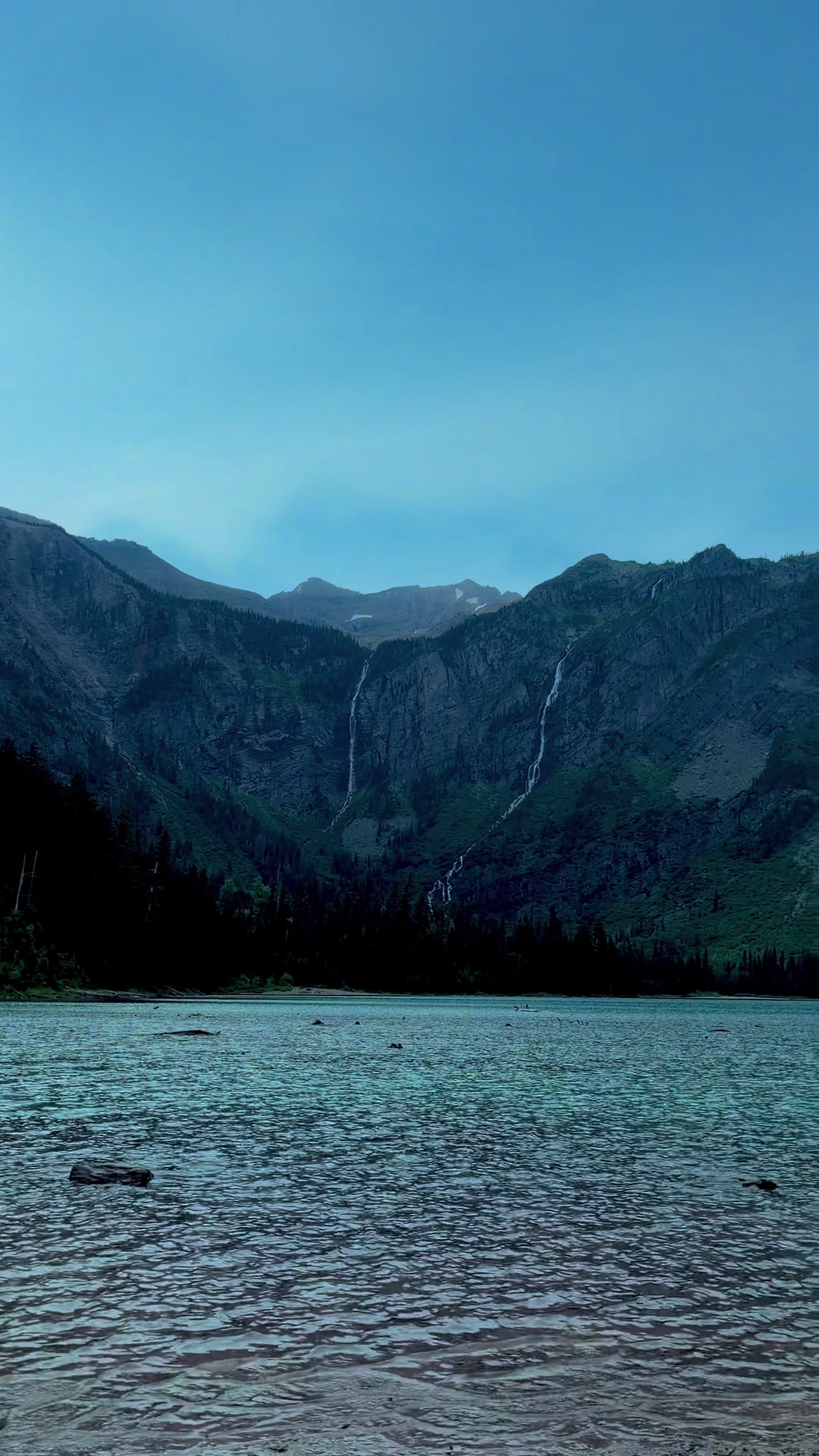 🥳🥳 #avalanchelake #glaciernationalpark #fyp #nationalpark