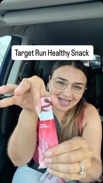 Ven conmigo a Target a probar Clio Drizzled Greek Yogurt Bars from @cliosnacks Asegúrate de llevarlo la próxima vez q...
