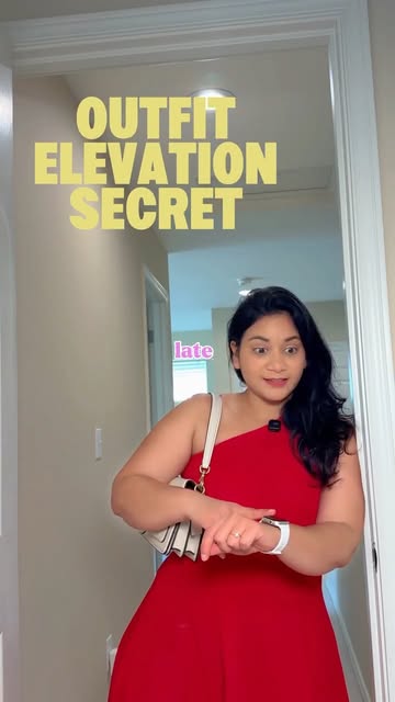 Raise your hand if visible bra straps have ever made you change your outfit three times before heading out… 🙋‍♀️ I k...