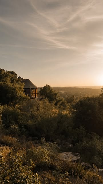 It still doesn’t feel real 🤯 A few weeks ago I got the chance to create content with @waldenretreats, and wow… this...