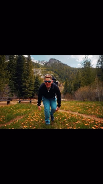 rate my singing 1-10 😤😭 #adventure #hiking #trend #colorado #singing
