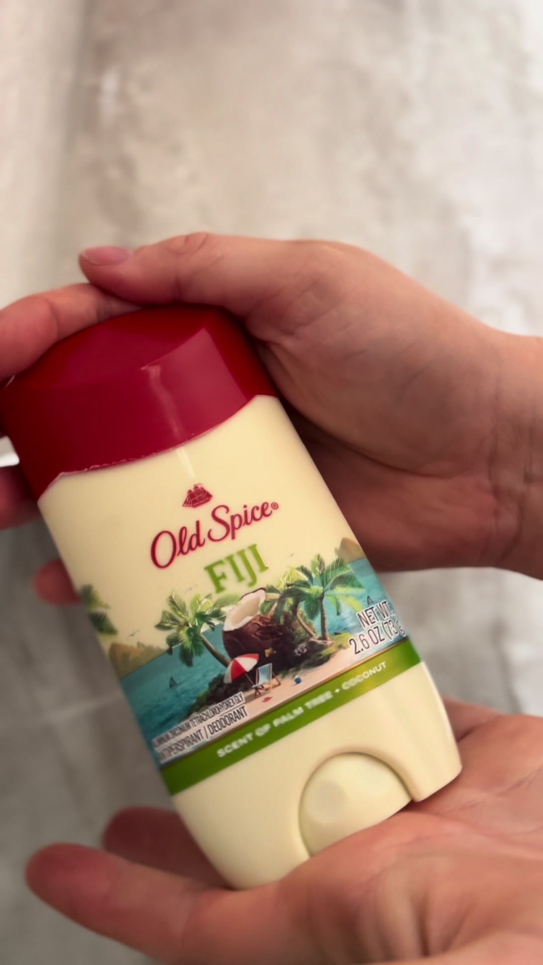 This deodorant drops me off in paradise. The smooth texture goes right under the armpit with no residue. The appearan...
