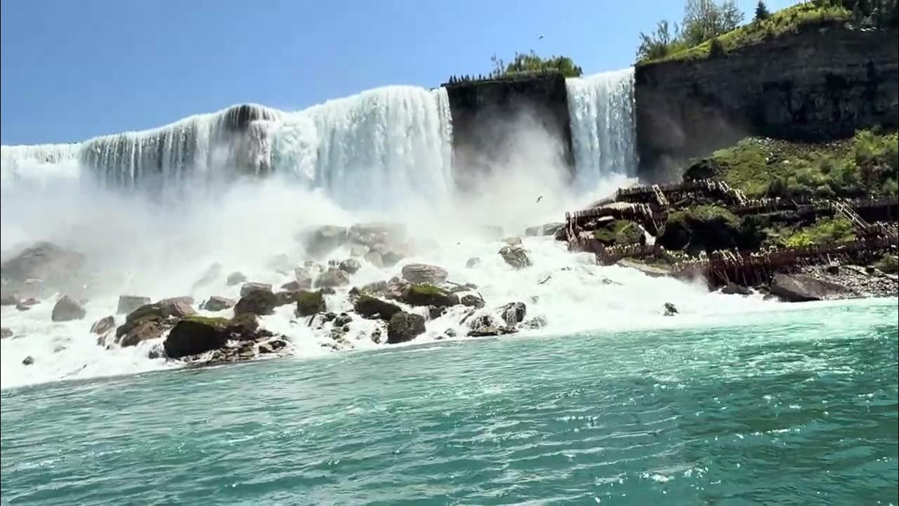 Niagara Falls Is Absolutely Breathtaking 🌊🇨🇦 | Nature in Motion #niagarafalls Experience the incredible power and...