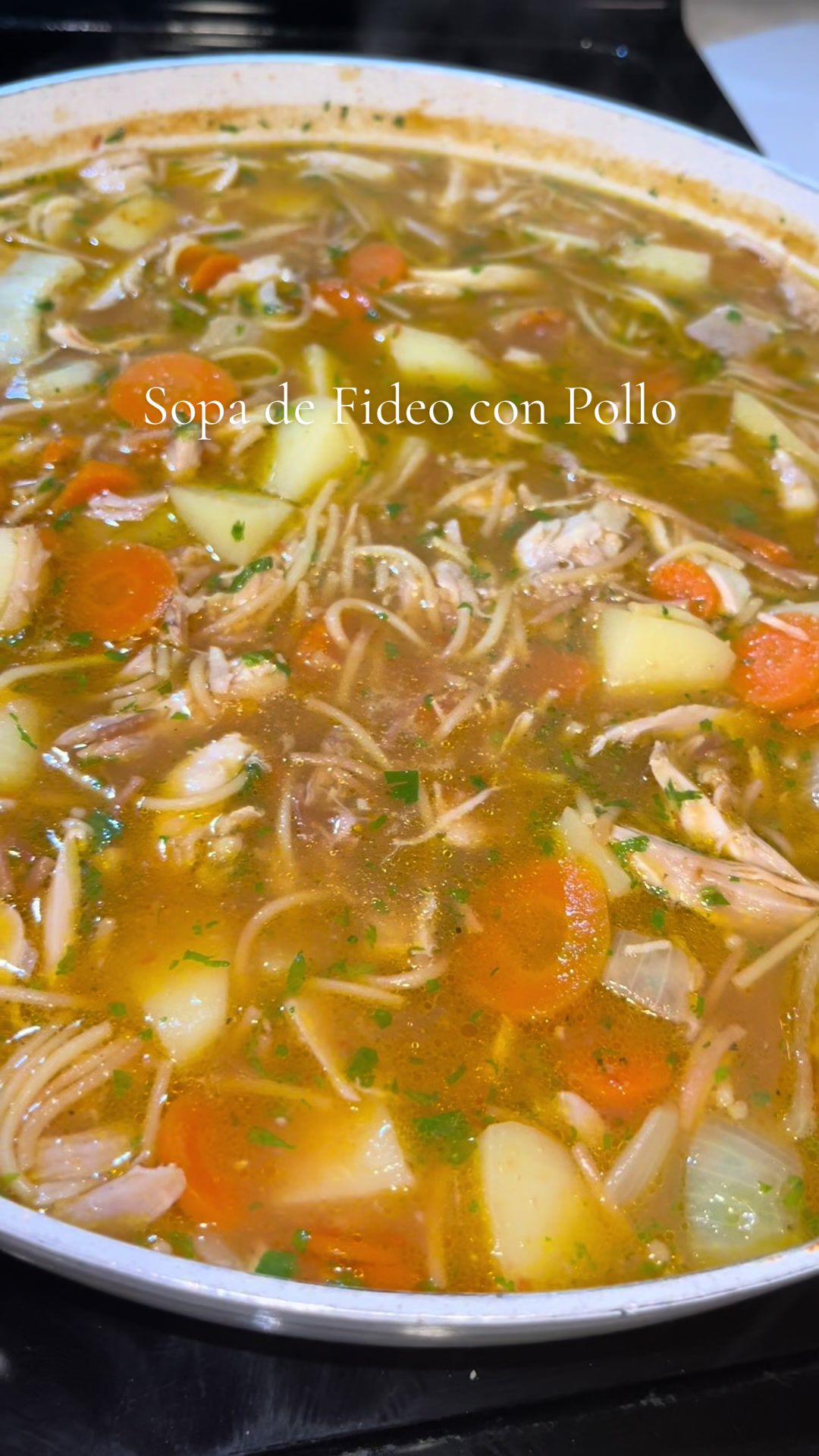 Sopa de Fideo con pollo my mommas way but not the taste lol #sopadefideo #mexicanfood #momsoftiktok #viral