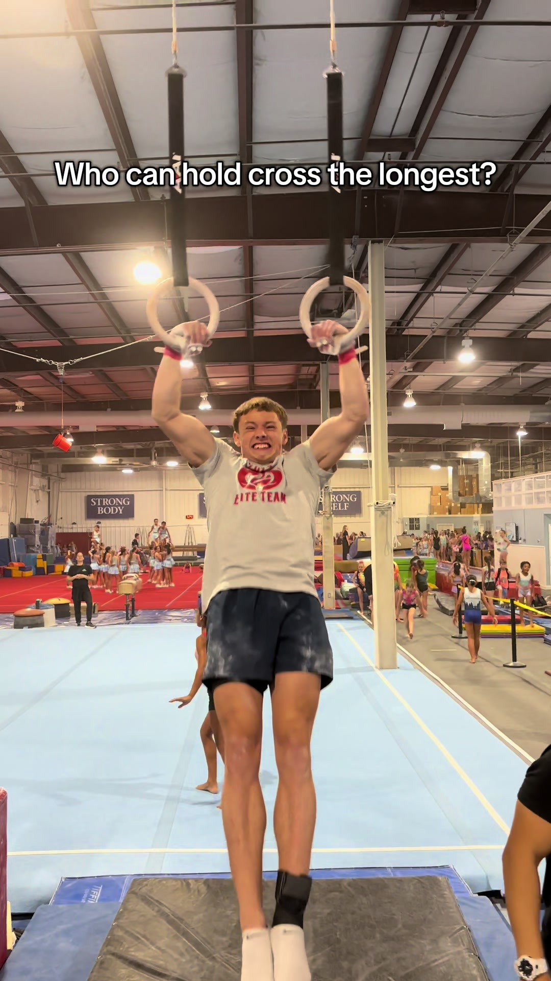 Who won? #gymnastics #mensgymnastics #rings #funny
