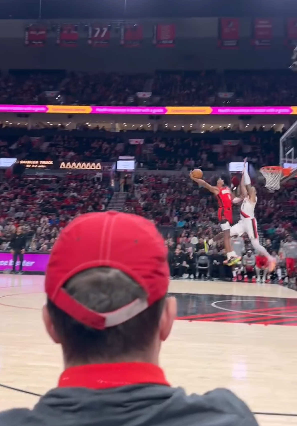 Courtside dunk views 🔥 (realolivermaroney /IG) #nba #basketball #sports #fyp #dunk