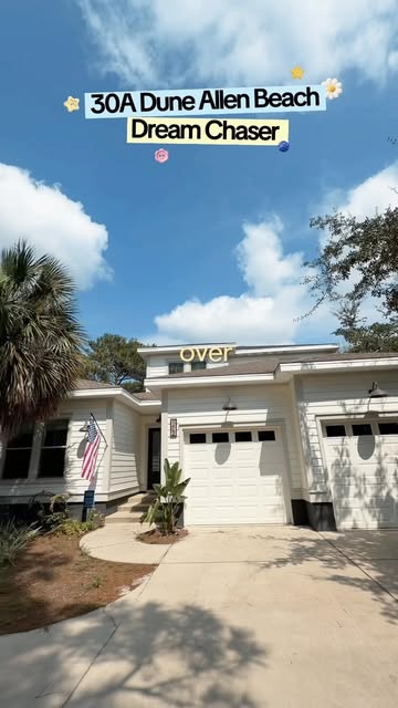 Couldn’t think of a more perfect home for a beach vacation! ⭐️4 bedrooms ⭐️4 bathrooms ⭐️minutes from beach ⭐️pet fri...