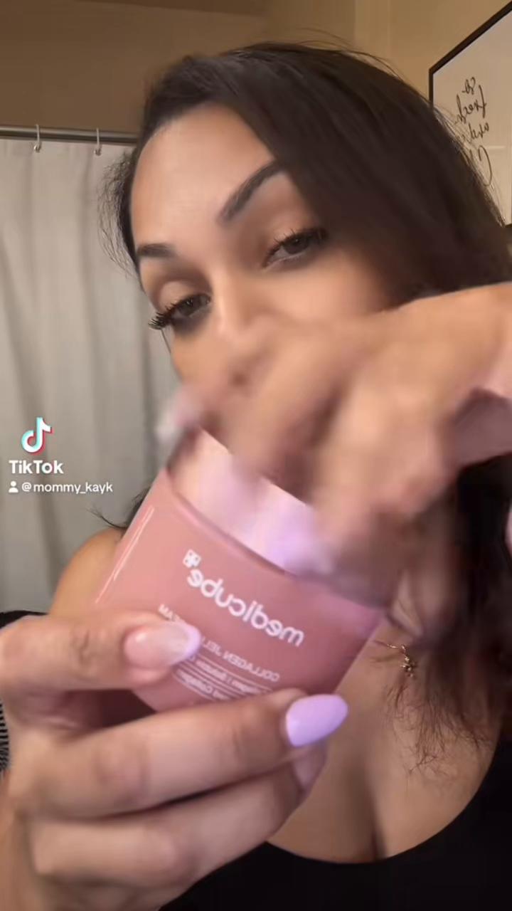 this is your sign to get into your Korean skin care era 😍 #medicube #collagenjellycream #glassskin