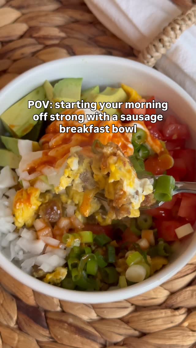 I LOVE this breakfast sausage mix 😍 I had to share it with y’all! 🫶🏼 🐖Sausage Mix: 1 pound breakfast sage sausage...