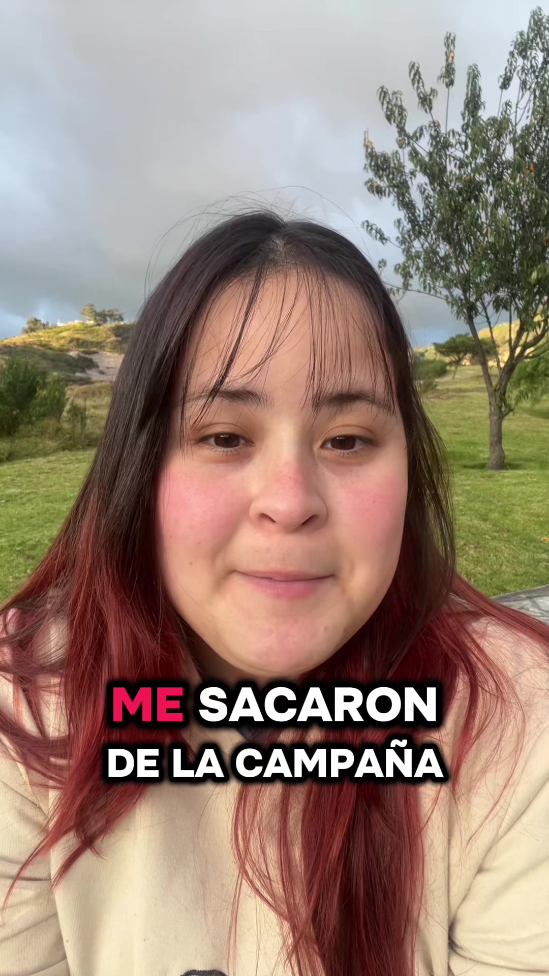 Jaja en este video hay de todo, puesta de sol, mis ojeras, los perros detrás, Grecia siendo Grecia, el mosquito… 🫠 q...