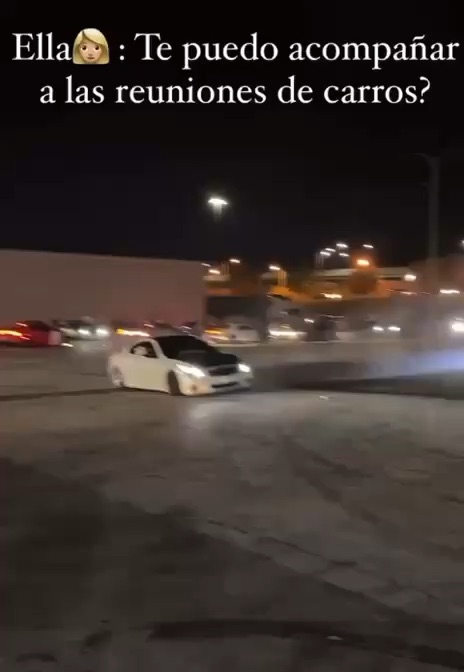 Ella y mi pasión por los carros 🏎️❤️