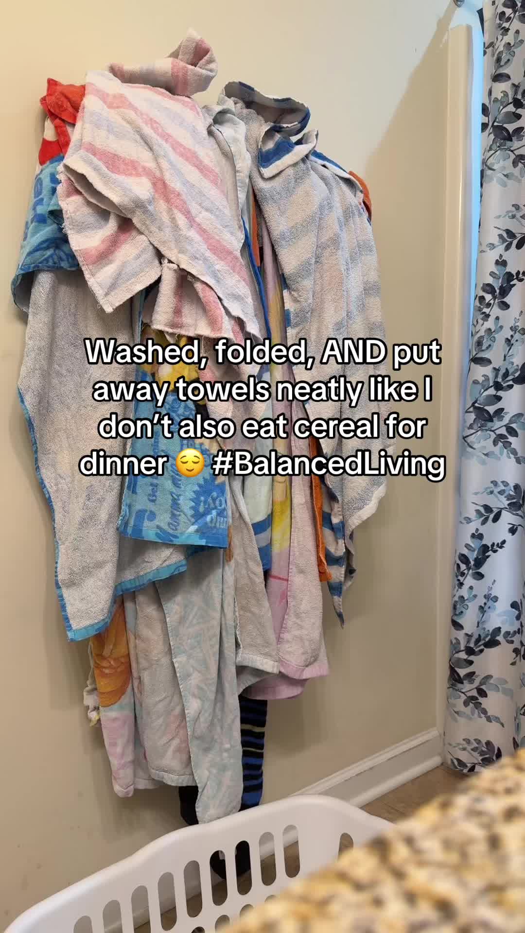Life lately: small tasks, big sense of accomplishment 🧺💚 #SoftLiving #momlife #miniwins
