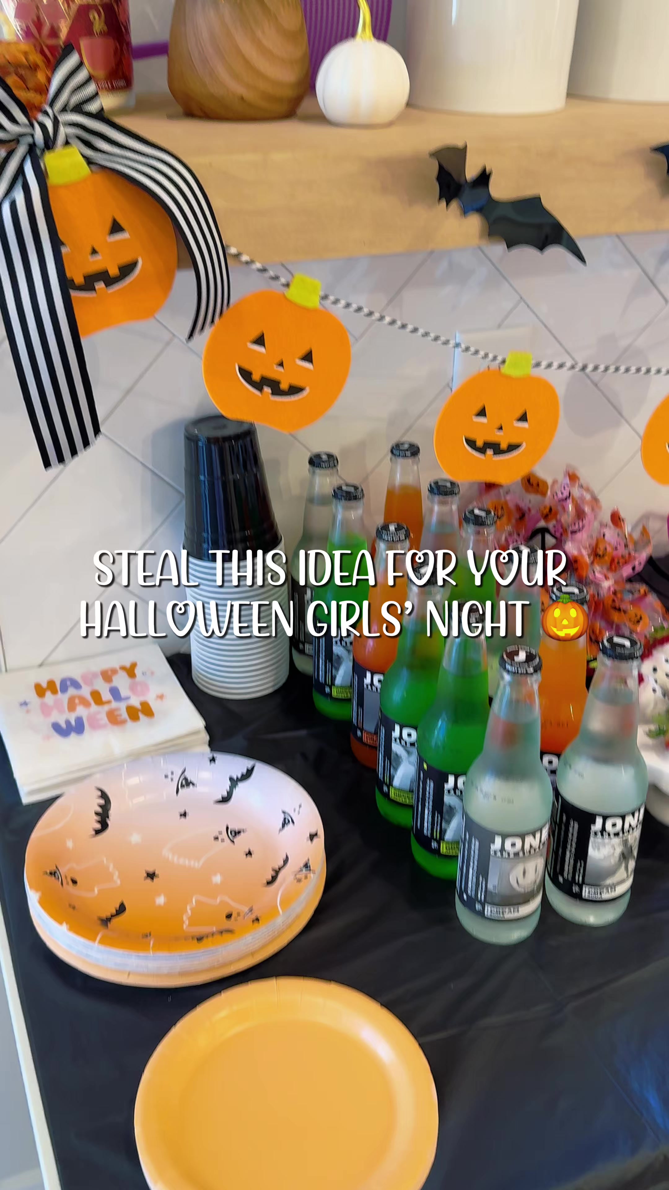 One of my favorite parties from last Halloween 🎃👻 We hosted a pumpkin painting night for my teen daughters and thei...