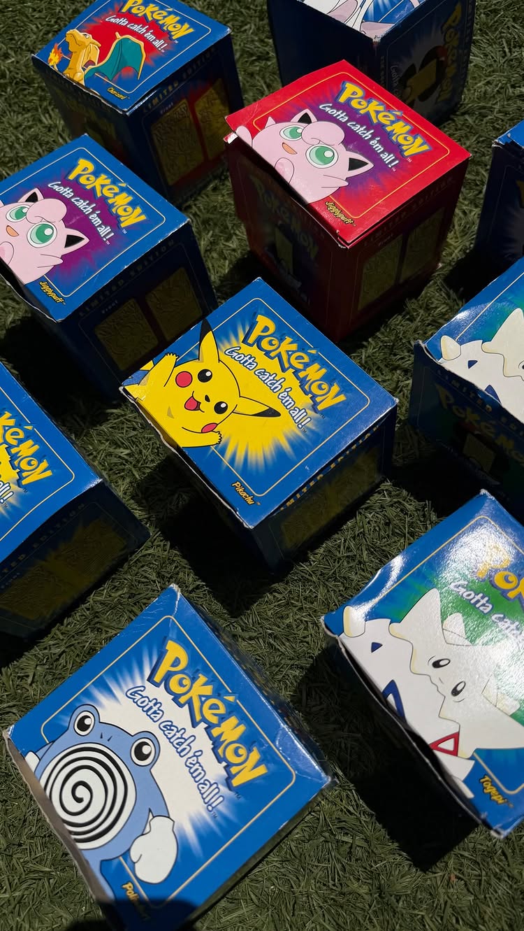how much do you think i paid for the entire lot? #pokemon #storageunit #estatesale #thrift #pokémoncards