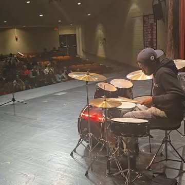 With the last shoutout @vicfirth and @zildjiancompany for the best cymbals and sticks