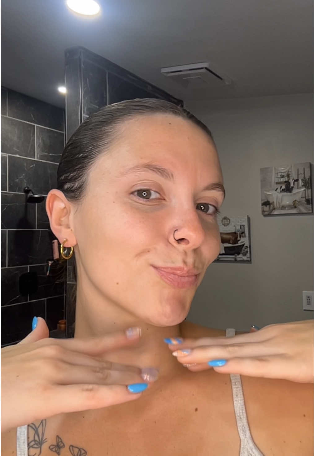 Clear skin isn’t about perfection—it’s about consistency. ✨ Hanhoo’s blemish patches + Barrier Support Moisturizer ha...