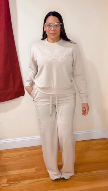 Set viajero disponible en S M L, enviamos a todo USA y RD. Wasap 2038711454