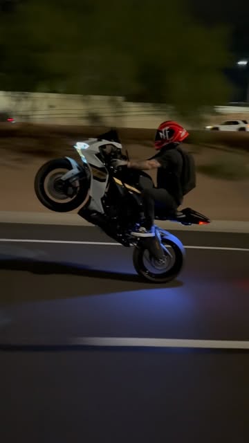 𓆩ᗢ𓆪 • • Follow for more content 🎥 @nightfuryr1m • • #wheelie #reels #fyp #zx6r #motorcycle