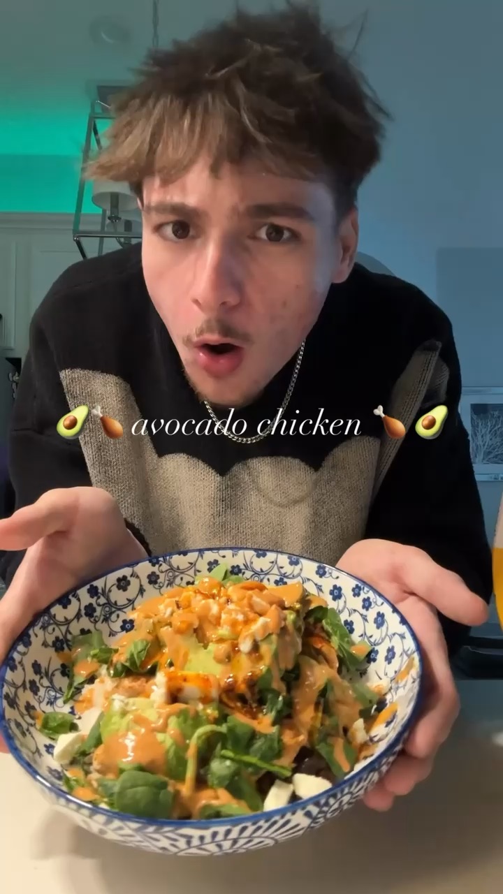20 min- Avocado chicken protein bowl 🥑