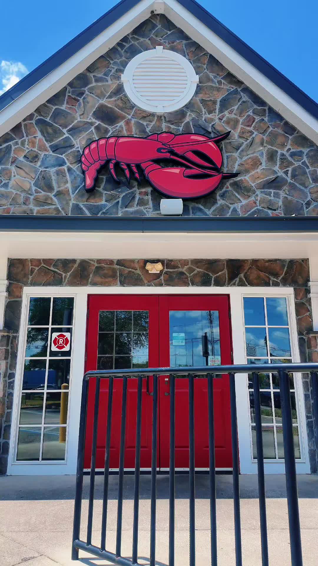 POV: You heard endless shrimp was back 👀🍤 #redlobster #endlessshrimp #foodietok #foodiefinds #fyp @Red Lobster