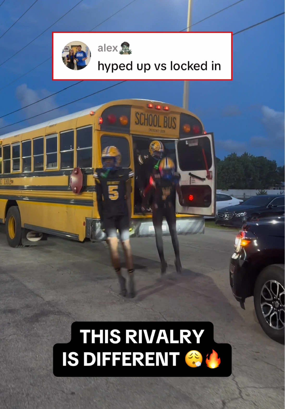 Always a SHOW. THE WEST VS CENTRAL 😤🍿 Last year’s rivalry was MUST WATCH. Who you got this year? #football #highsch...