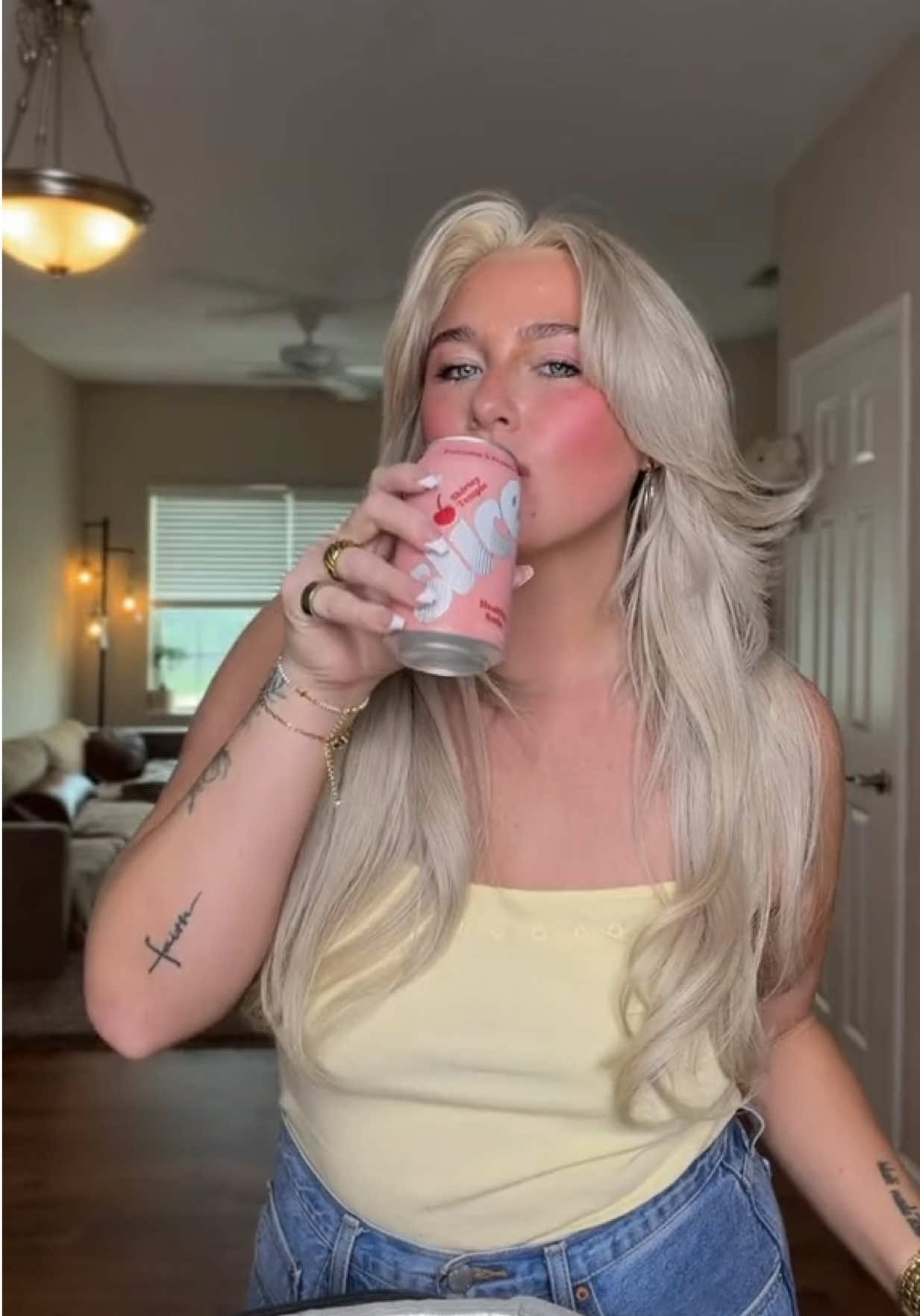 A little @Slice Soda break makes adulting more fun🫧 I’ve been obsessed with adding a can to my daily meal prep as a...