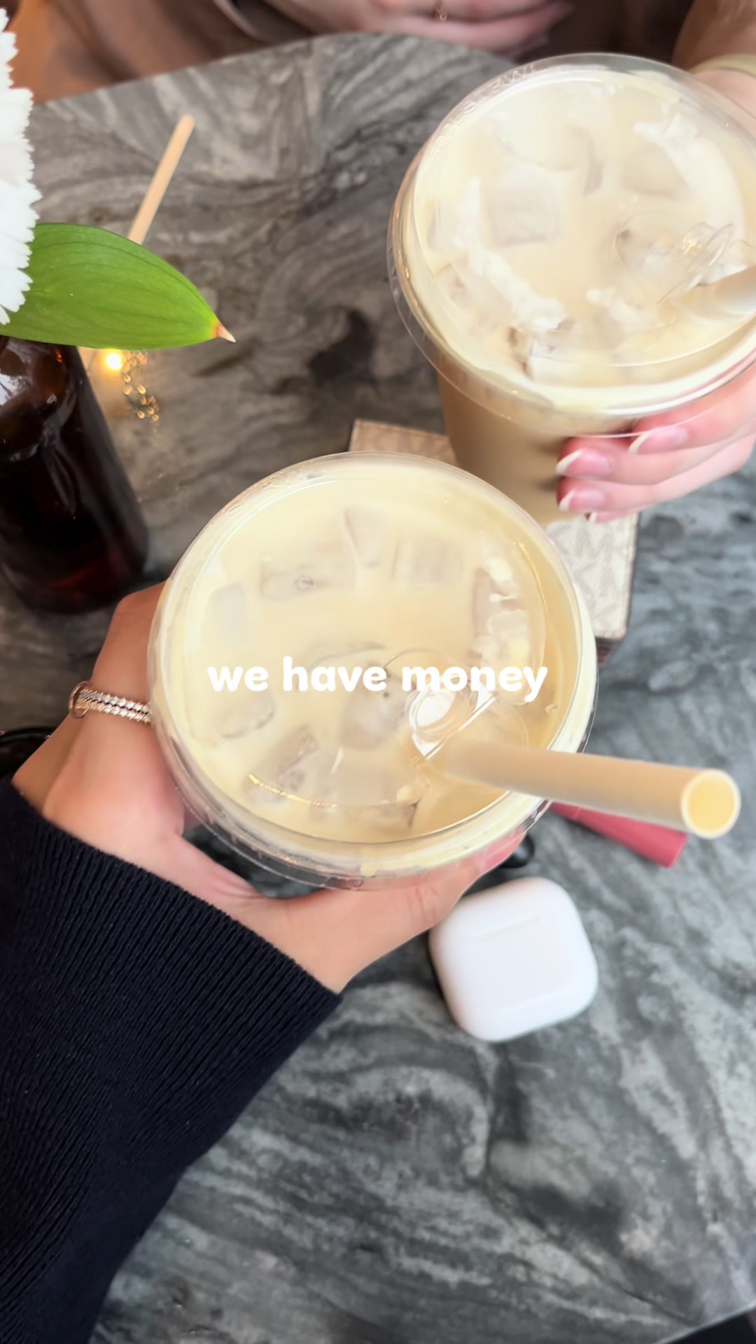 Only girls will get it 🤭☕️ #ottawacafe #coffeeholics☕️ #coffeelover #besties #girlsdayout