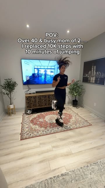 Over 40 busy mom Changed her 10,000 steps for some fun bouncing @brigittemargoth #fitboots