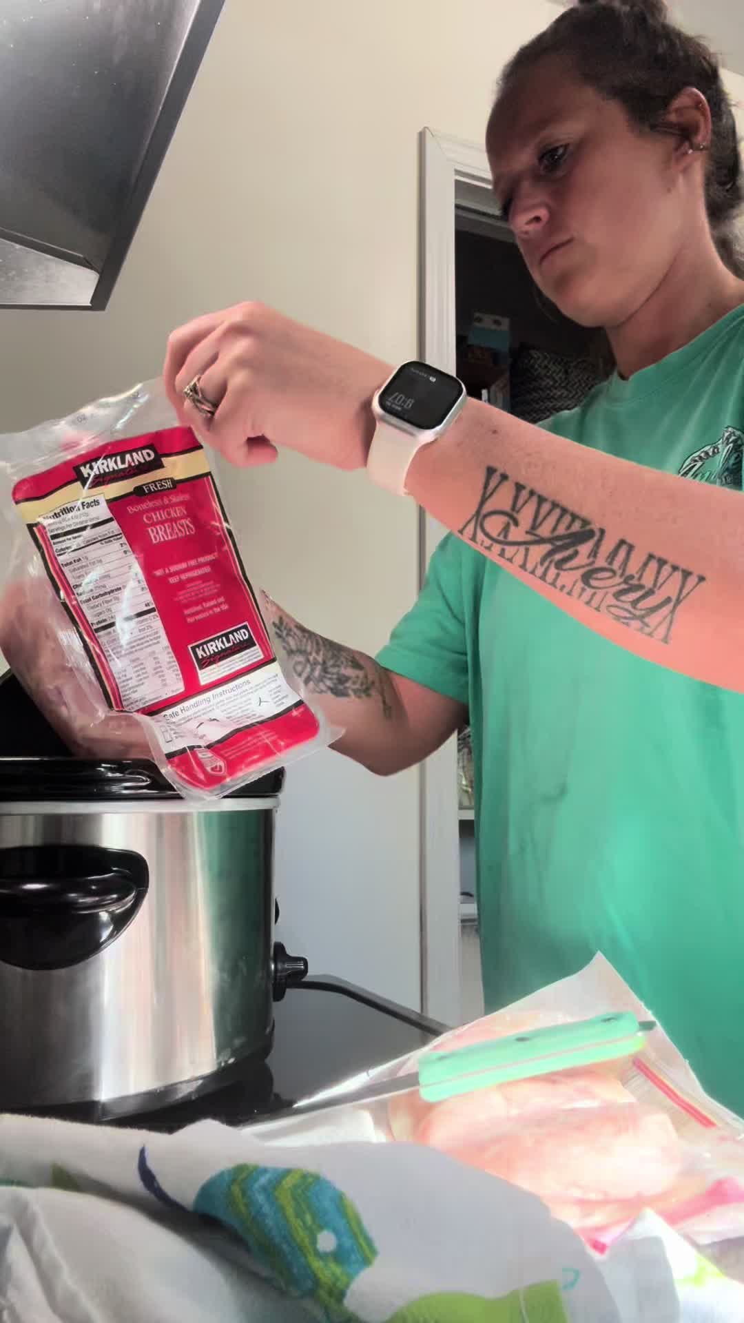 Ain’t no cookin’ like some Crcok Pot cookin’! 🤣❤️ But really though, try this recipe! 😋
