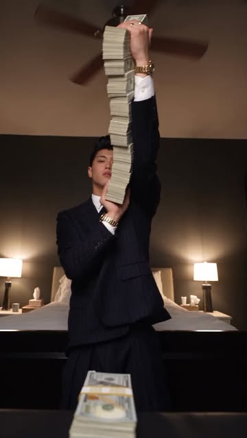 I love monies 💵💵💵#suntaewoo #moneymatters #cash