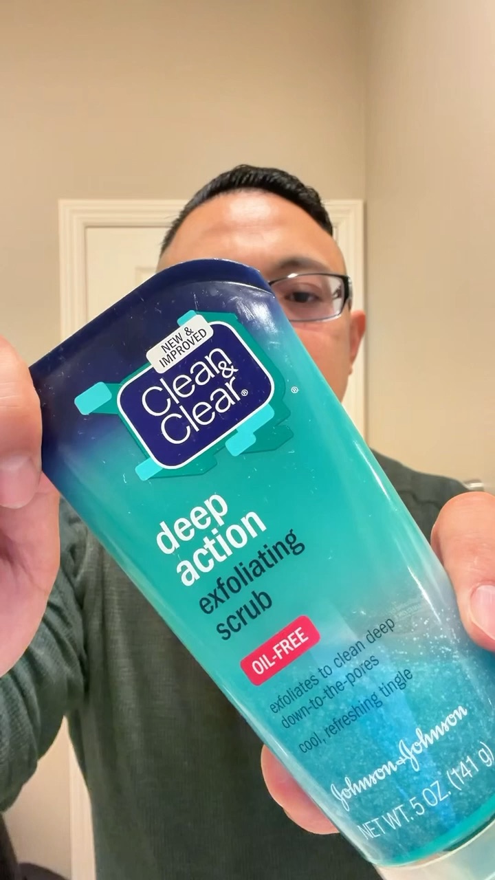 Clean and Clear Deep Exfoliating Scrub