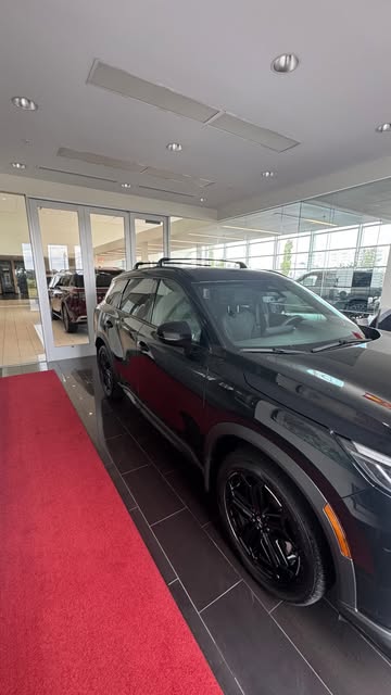 Turning a bad situation into an upgrade ❤️ I was driving my wife’s Alfa Romeo to Indiana for one of my biggest events...