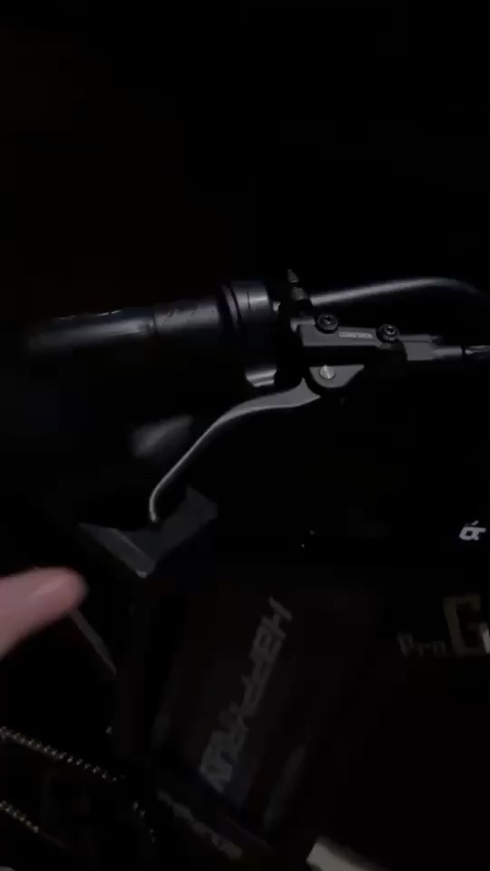 G18
